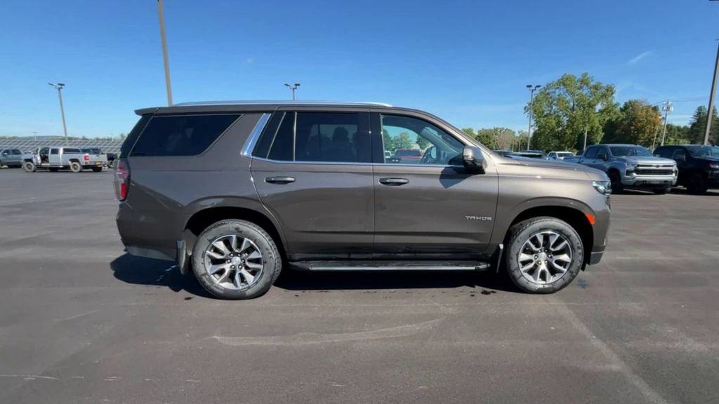 Used 2021 Chevrolet Tahoe LT w/ LT Signature Package AWD/4WD image 9