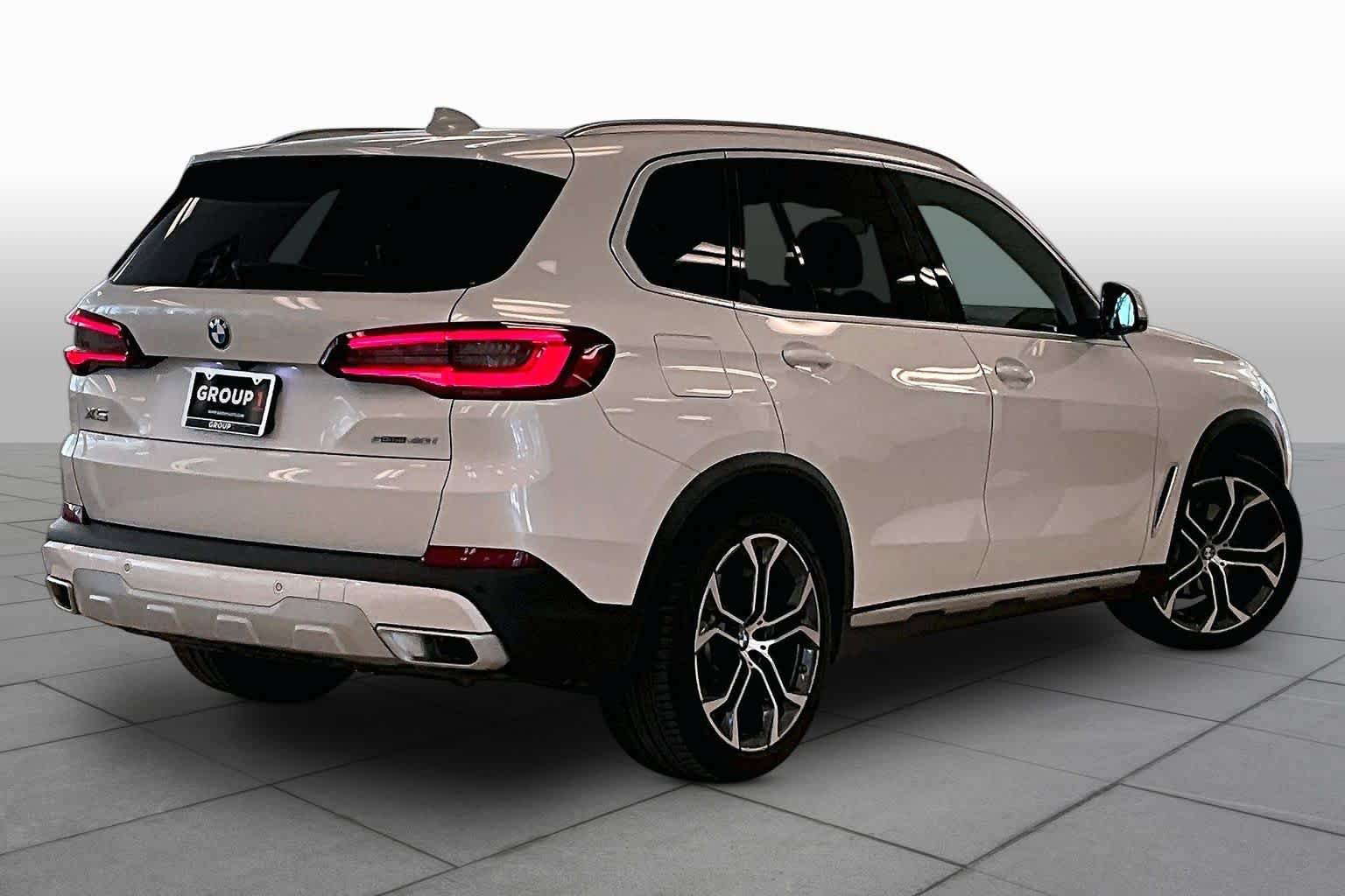 Used 2023 BMW X5 sDrive40i w/ Premium Package RWD image 12