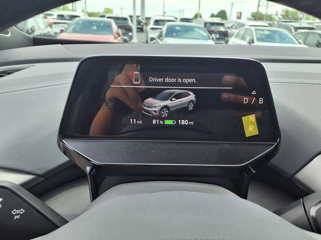 New 2025 Volkswagen ID.4 Pro S Plus image 12