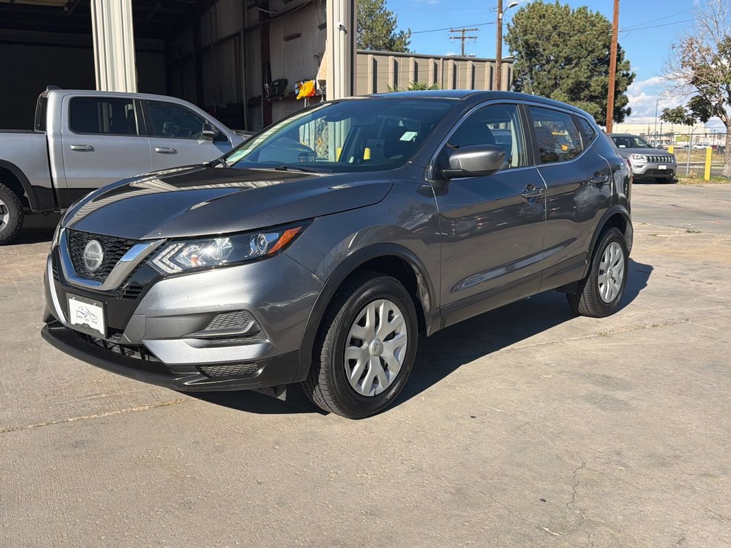 Used 2020 Nissan Rogue Sport S FWD image 1