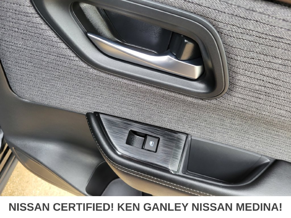 Certified 2023 Nissan Rogue SV AWD/4WD image 46