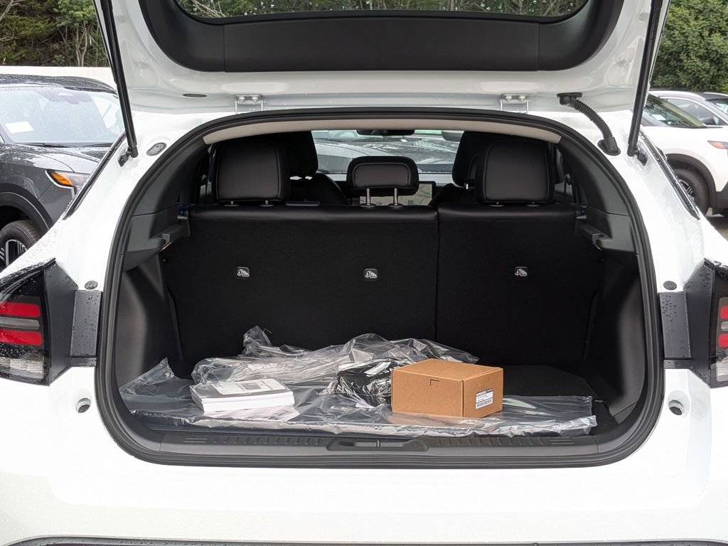 New 2026 Nissan Leaf SV+ w/ Floor Mat Package (SV+) FWD image 27