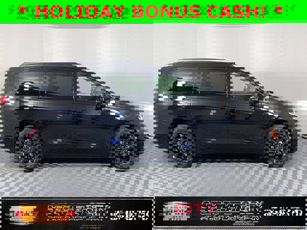 New 2026 Chrysler Pacifica Limited w/ S Appearance Package image 8