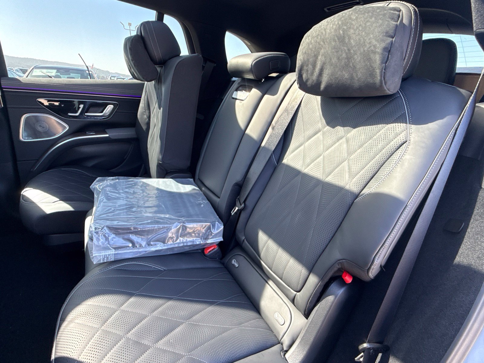 New 2027 Mercedes-Benz EQS 400 4MATIC SUV image 27