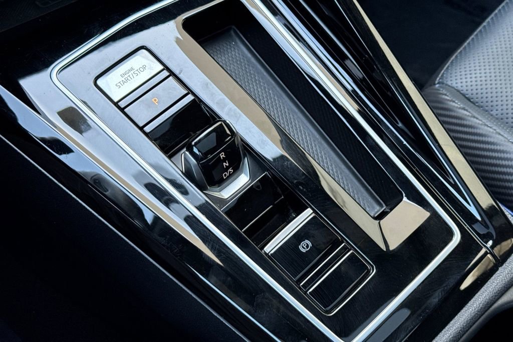 Used 2024 Volkswagen Golf R image 26