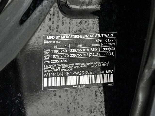 Used 2023 Mercedes-Benz GLB 250 4MATIC image 27