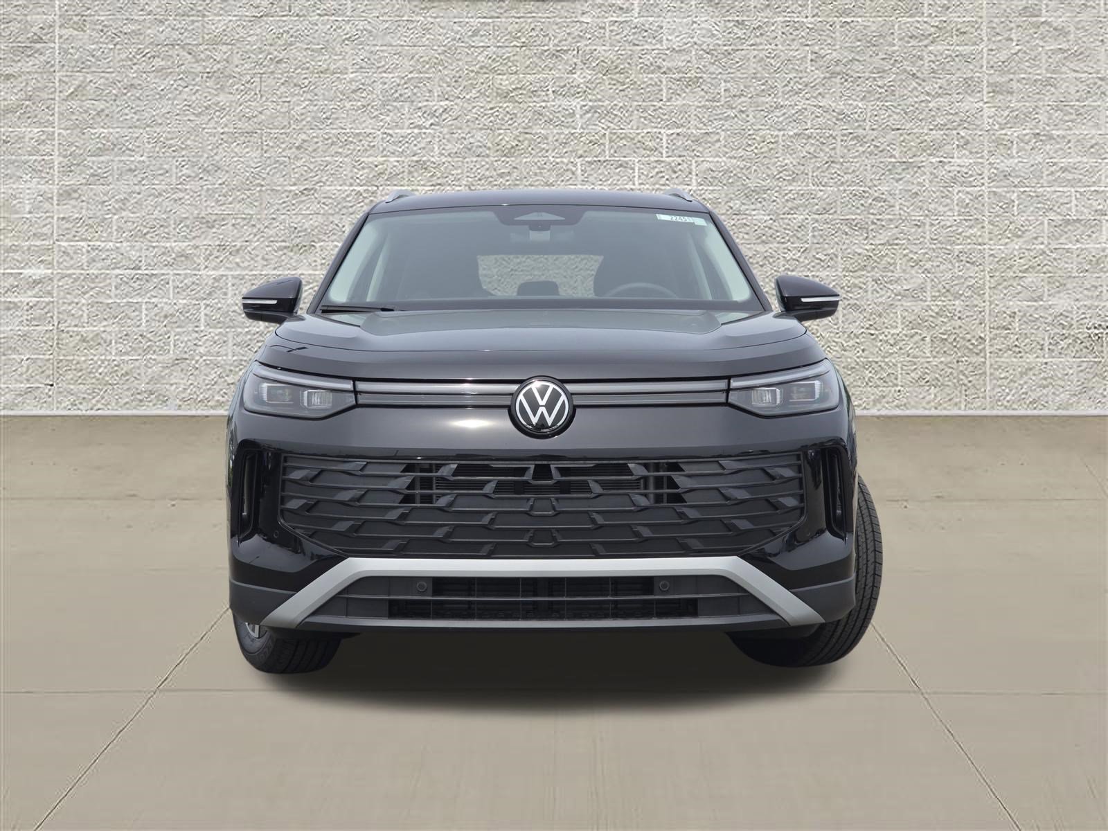 New 2026 Volkswagen Tiguan S FWD image 2