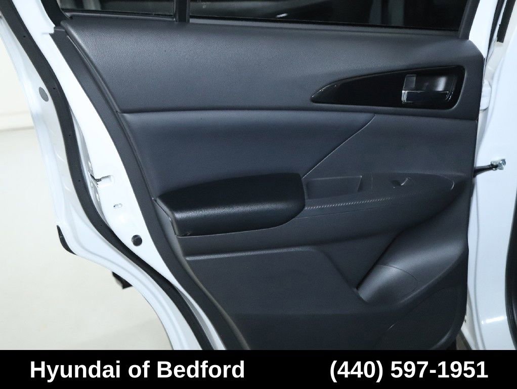 Used 2025 Mitsubishi Eclipse Cross AWD image 13