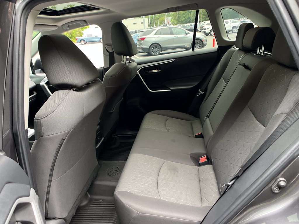 Used 2022 Toyota RAV4 XLE w/ Convenience Package AWD/4WD image 21
