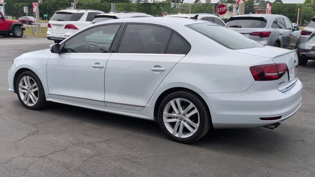 Used 2017 Volkswagen Jetta SEL FWD image 6