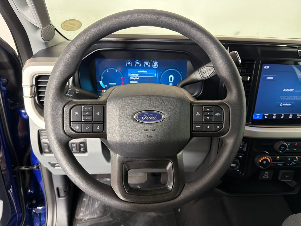 New 2026 Ford F350 XLT w/ XLT Premium Package AWD/4WD image 12