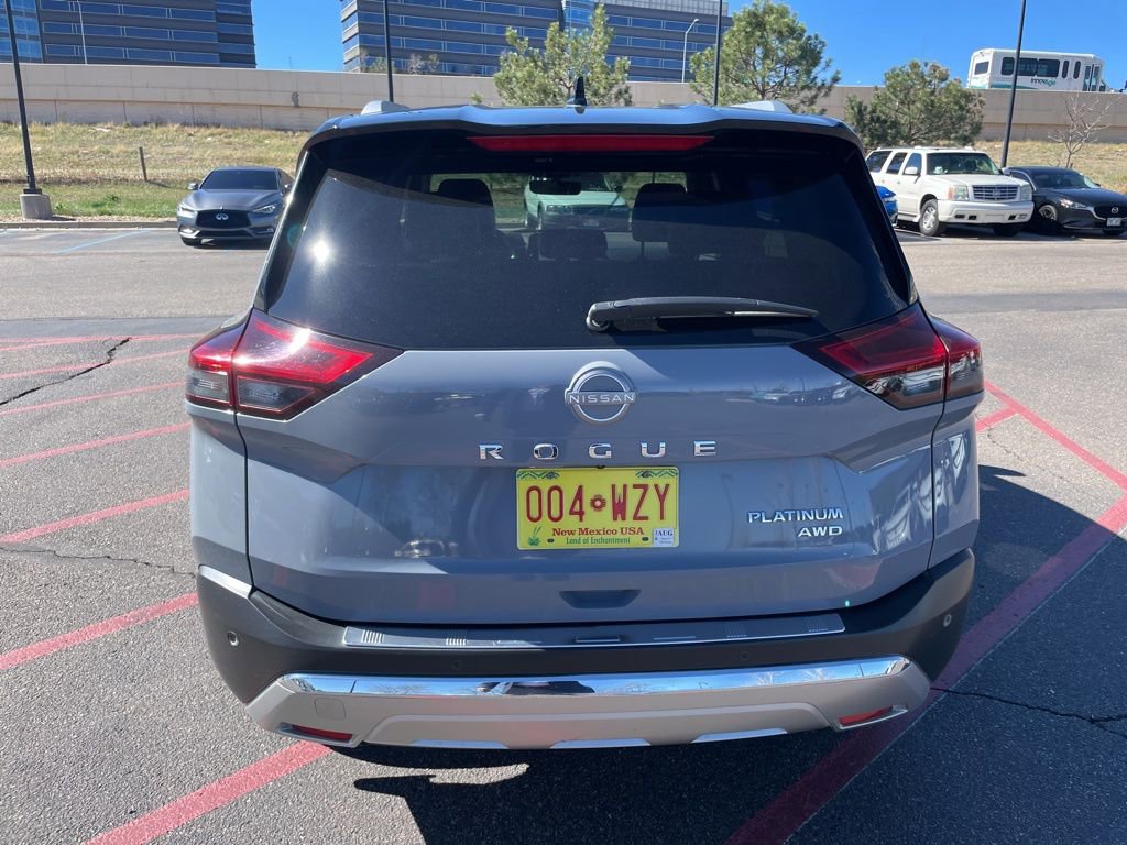 Used 2022 Nissan Rogue Platinum w/ Head-Up Display Package image 9