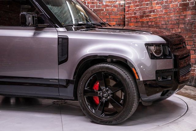 Used 2023 Land Rover Defender 90 X image 15