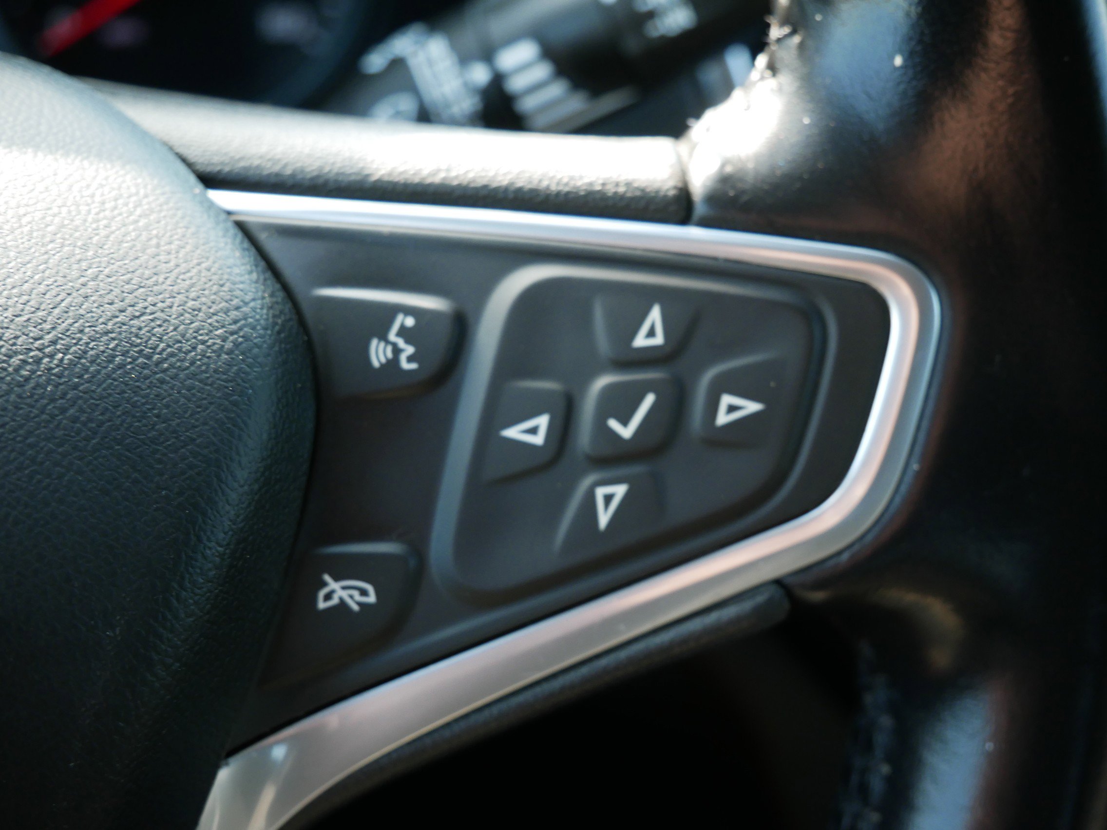 Used 2022 Chevrolet Equinox LT image 24