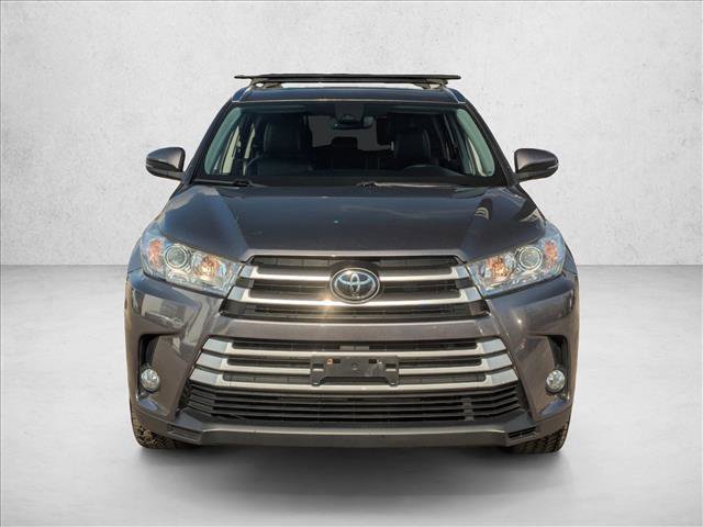 Used 2019 Toyota Highlander XLE video 2