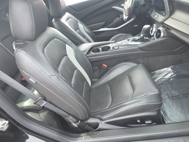 Used 2020 Chevrolet Camaro LT w/ RS Package image 32