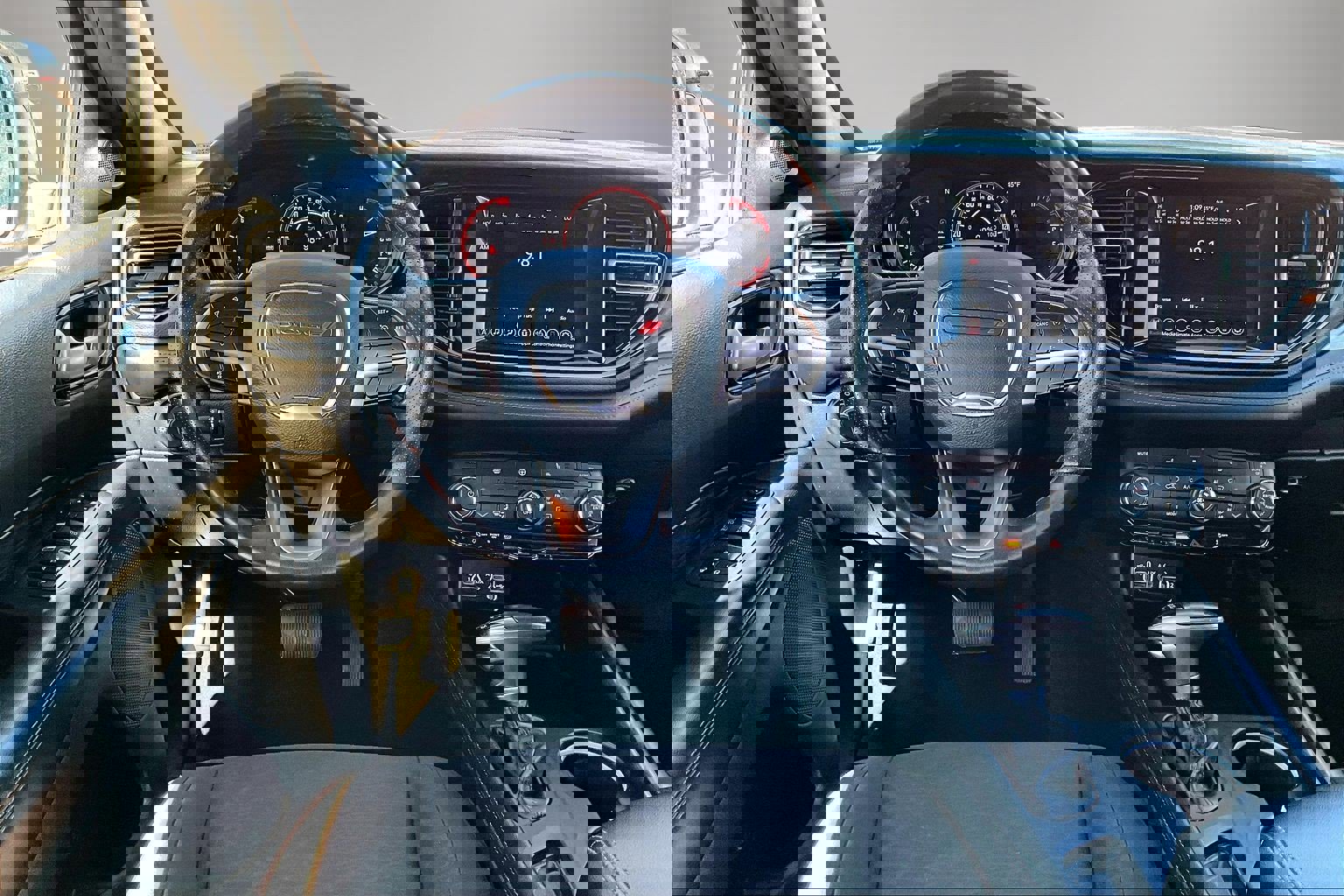 Used 2023 Dodge Durango SXT image 8