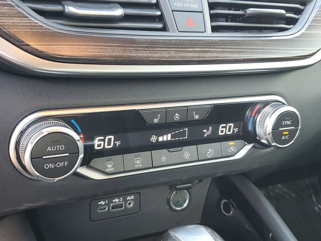 Used 2020 Nissan Altima 2.5 Platinum image 27