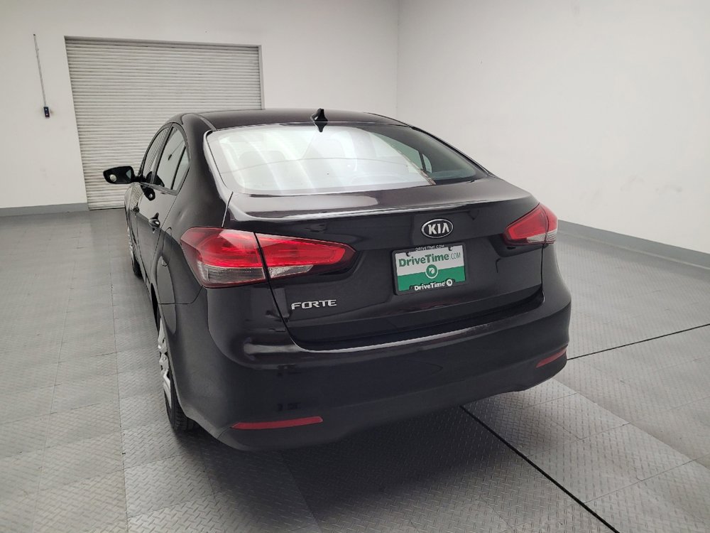 Used 2018 Kia Forte LX image 6