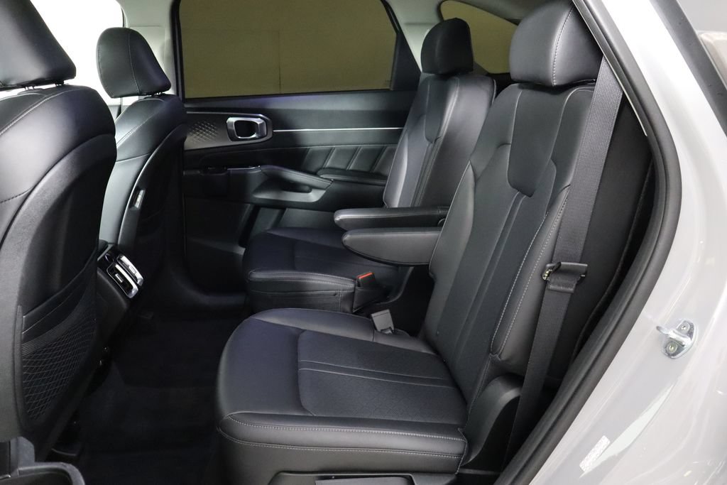 Used 2022 Kia Sorento SX FWD image 16