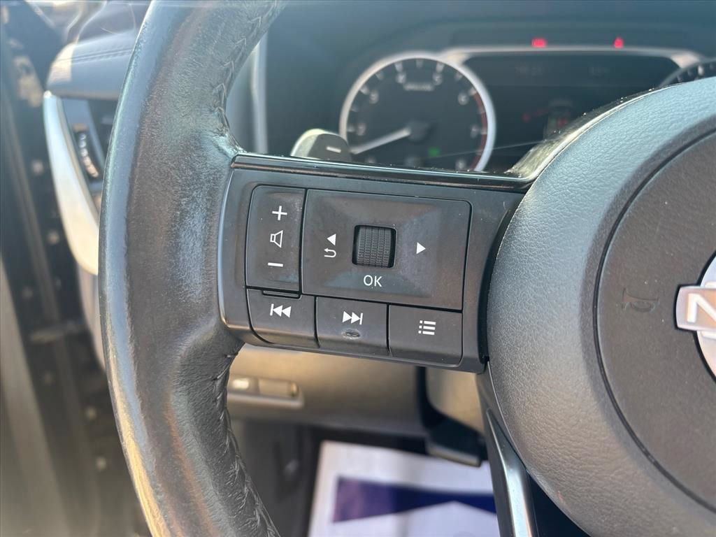 Used 2023 Nissan Rogue SL w/ SL Premium Package FWD image 16