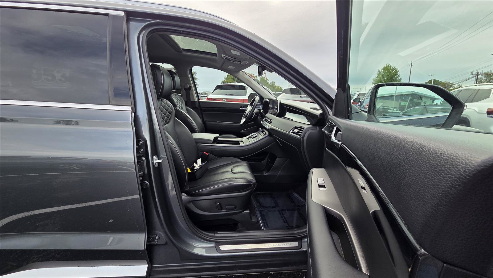 Used 2022 Hyundai Palisade Limited w/ Winter Package AWD/4WD image 35