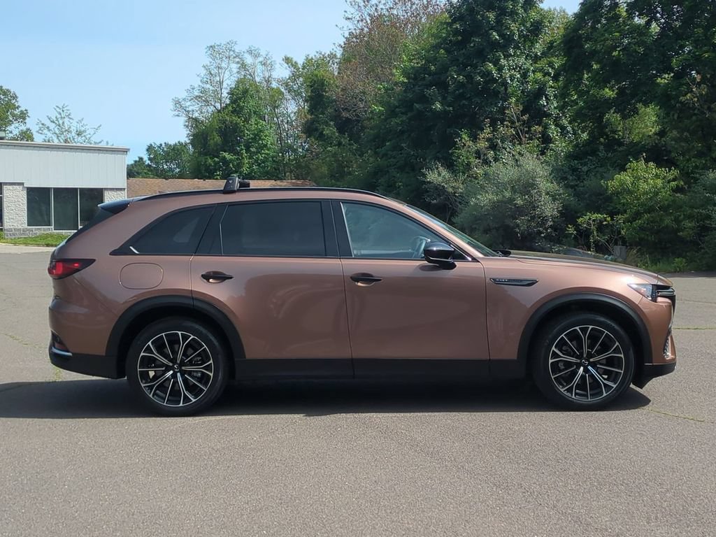 Certified 2025 MAZDA CX-70 Plug-In Hybrid w/ Premium Pkg AWD/4WD image 3