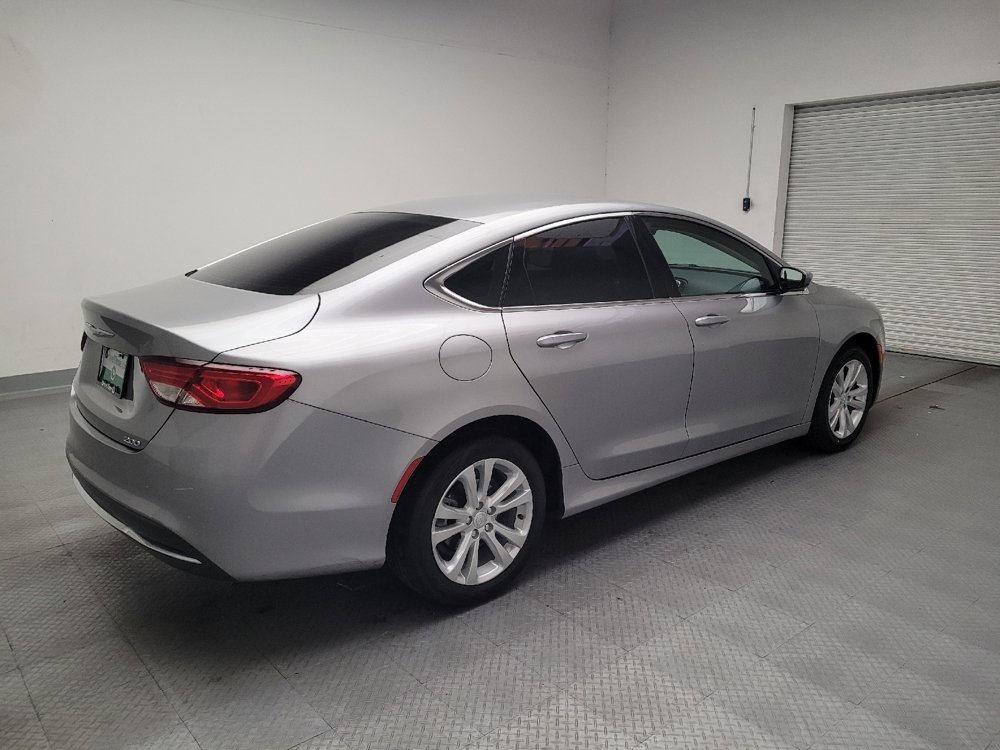 Used 2015 Chrysler 200 Limited FWD image 10