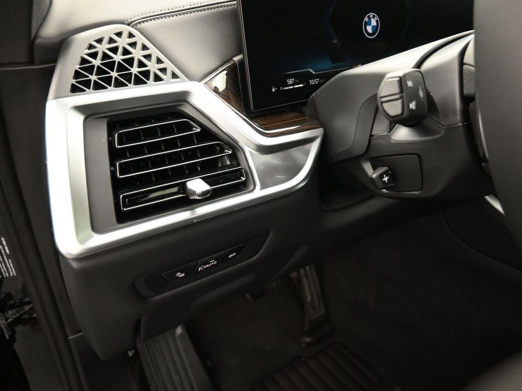 New 2026 BMW X5 xDrive40i AWD/4WD image 17