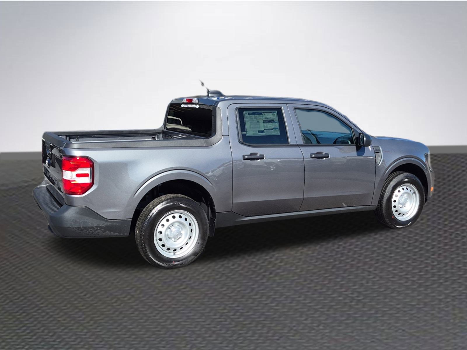 New 2025 Ford Maverick XL image 4