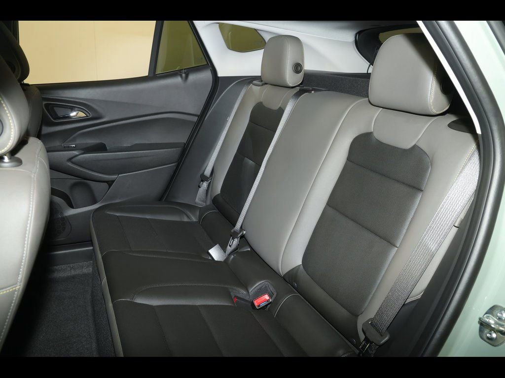 New 2026 Chevrolet Trax ACTIV w/ Driver Confidence Package image 20