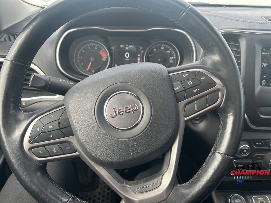 Used 2019 Jeep Cherokee Latitude Plus w/ Comfort/Convenience Group image 15