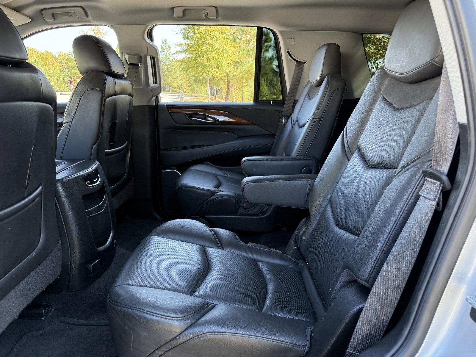 Used 2016 Cadillac Escalade 2WD image 37