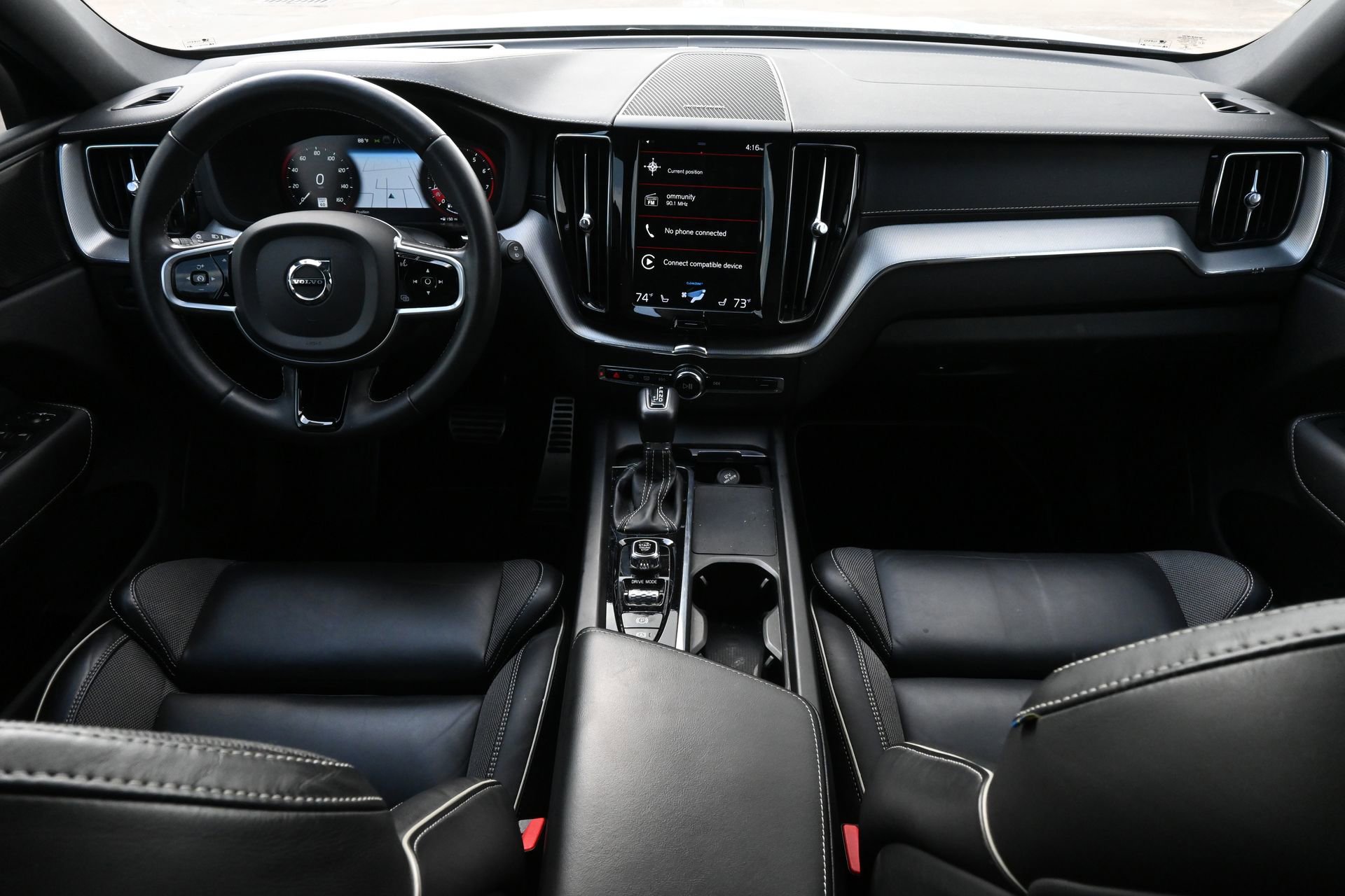 Used 2021 Volvo XC60 T5 R-Design w/ Advanced Package image 7