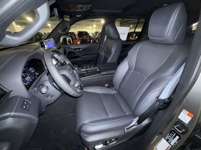 New 2026 Lexus LX 600 4WD w/ Luxury Package image 2