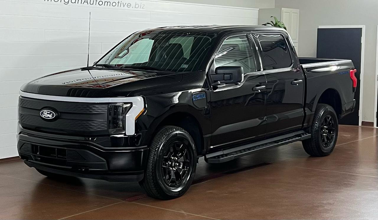 Used 2025 Ford F150 Lightning XLT image 7