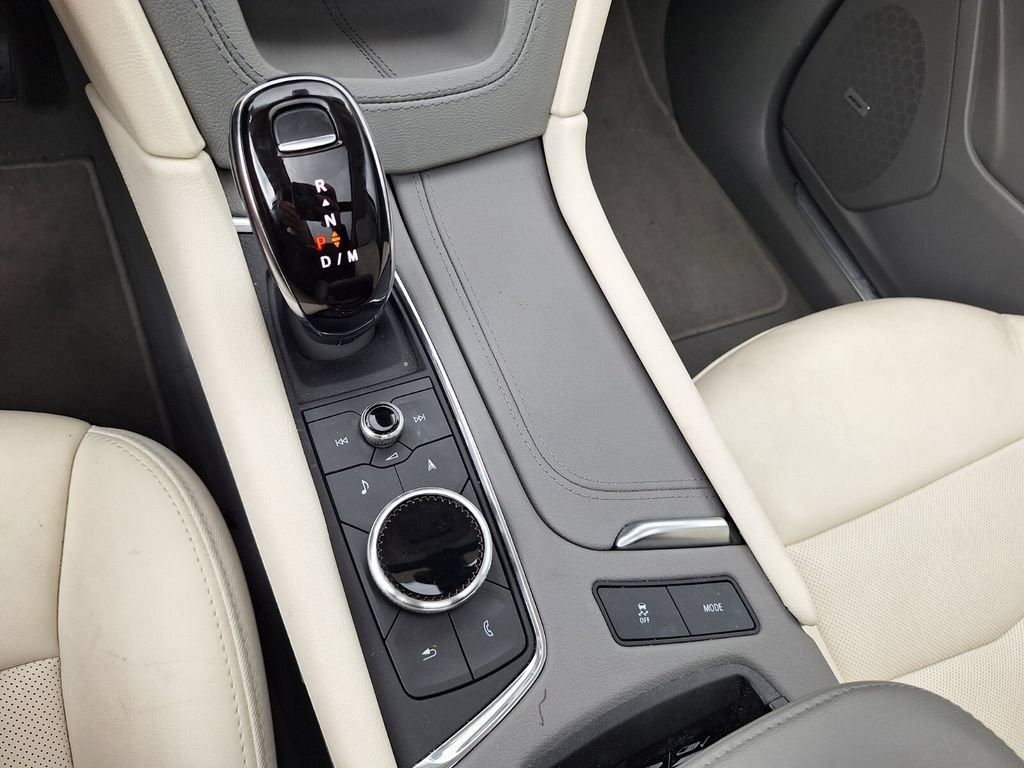 Certified 2023 Cadillac XT5 Premium Luxury FWD image 16