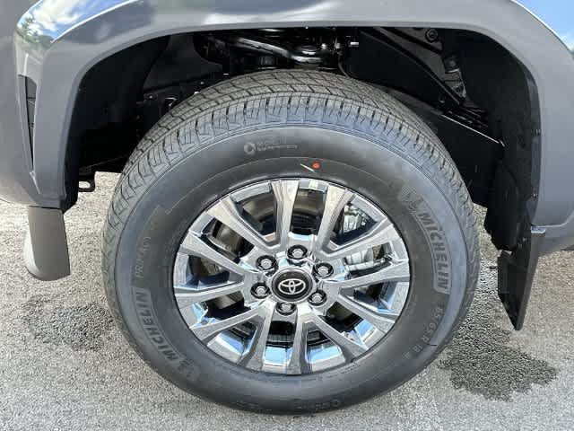 New 2024 Toyota Tacoma Limited w/ Limited Package (LT) AWD/4WD image 5