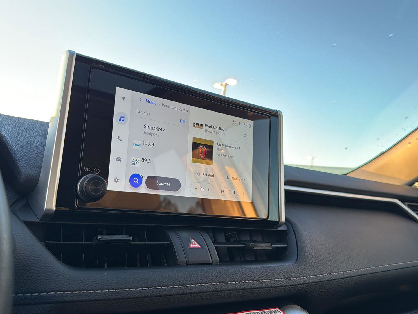 Used 2025 Toyota RAV4 XLE image 21