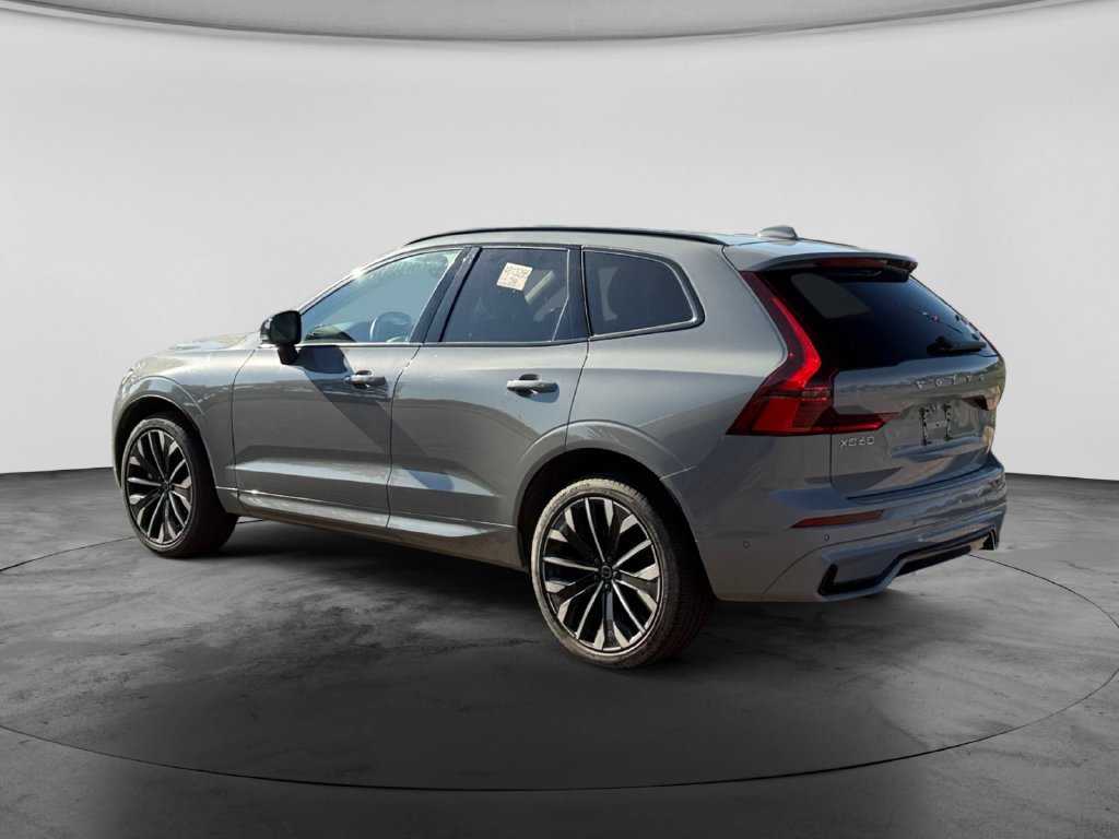 Used 2026 Volvo XC60 B5 Ultra AWD/4WD image 5