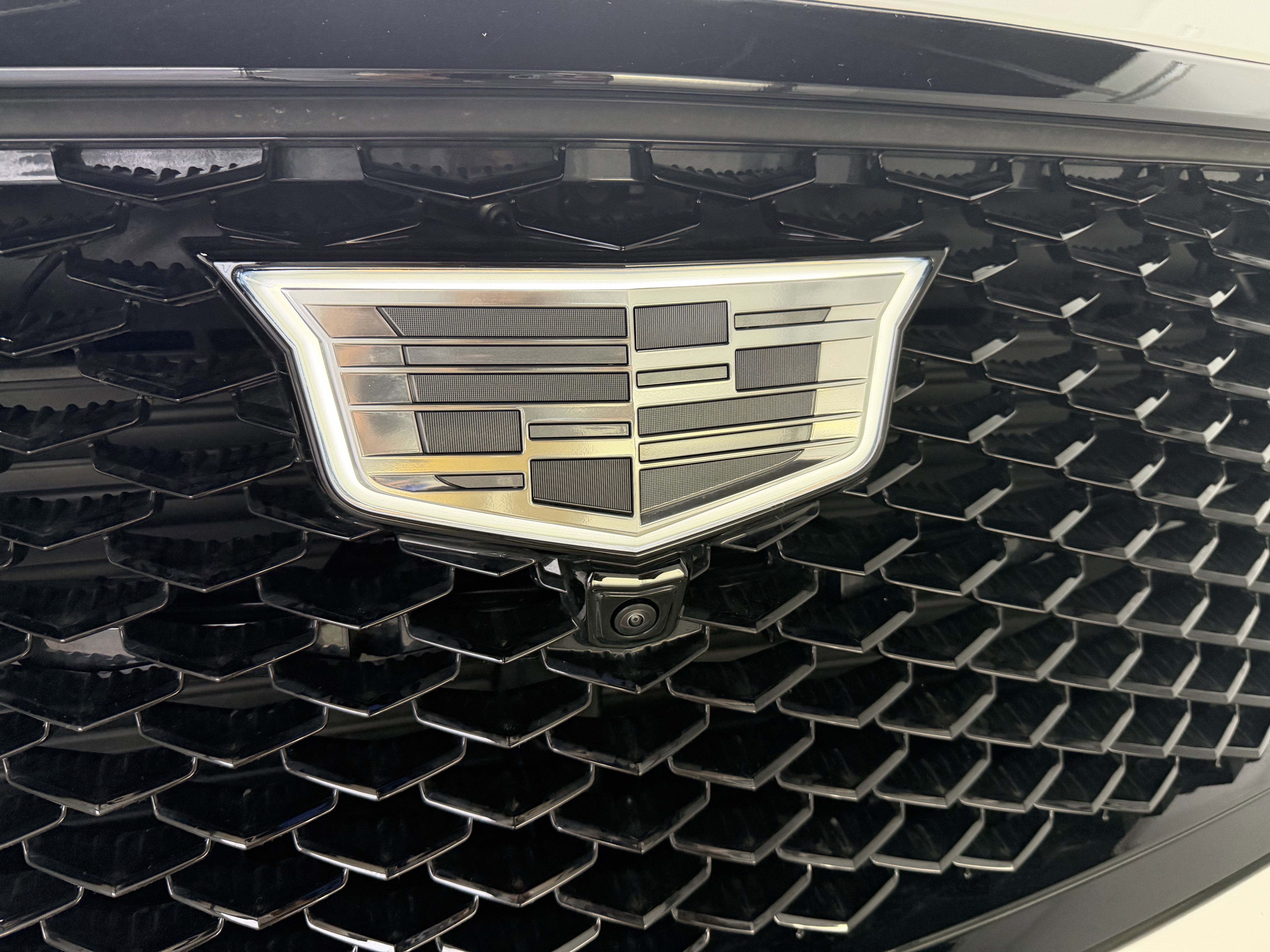 Used 2025 Cadillac Escalade Sport Platinum w/ LPO, ONYX Package image 36