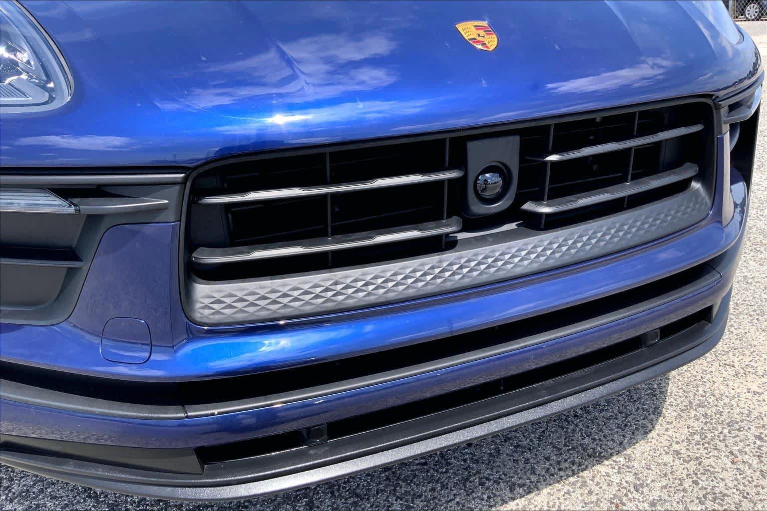 Used 2023 Porsche Macan Turbo AWD/4WD image 44