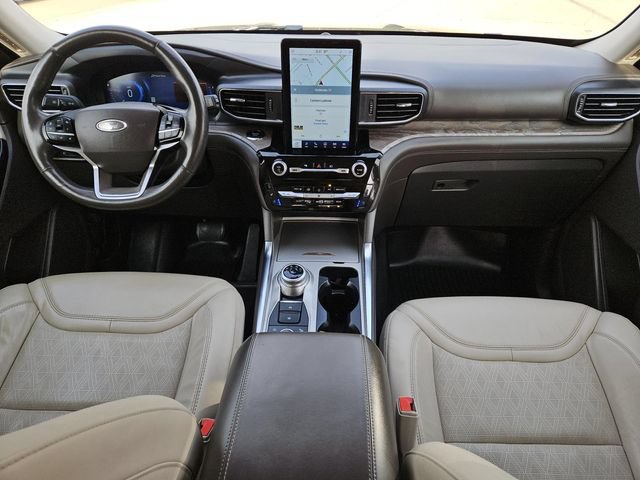 Used 2022 Ford Explorer Platinum w/ Equipment Group 601A AWD/4WD image 14