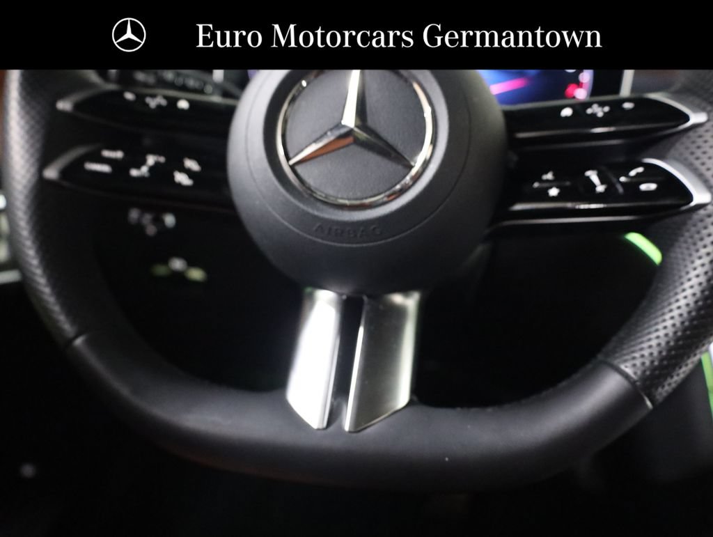 Used 2026 Mercedes-Benz GLC 300 4MATIC image 43