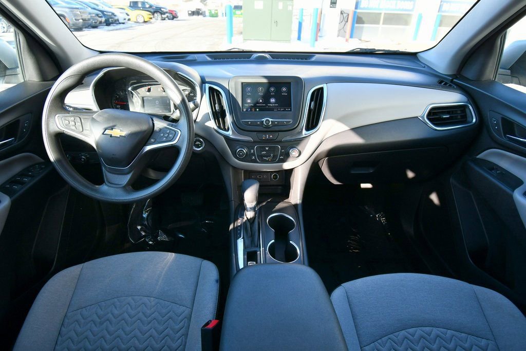 Used 2022 Chevrolet Equinox LT AWD/4WD image 3