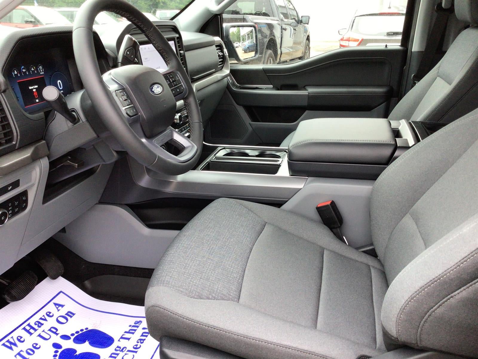New 2026 Ford F150 XLT AWD/4WD image 3