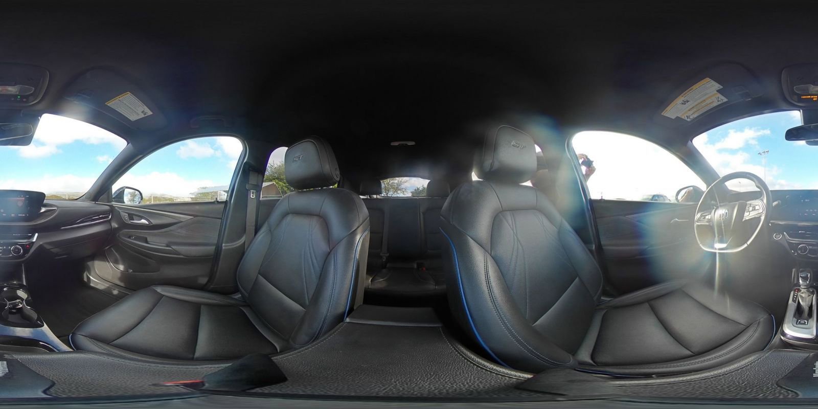 Used 2025 Buick Envista Sport Touring image 37