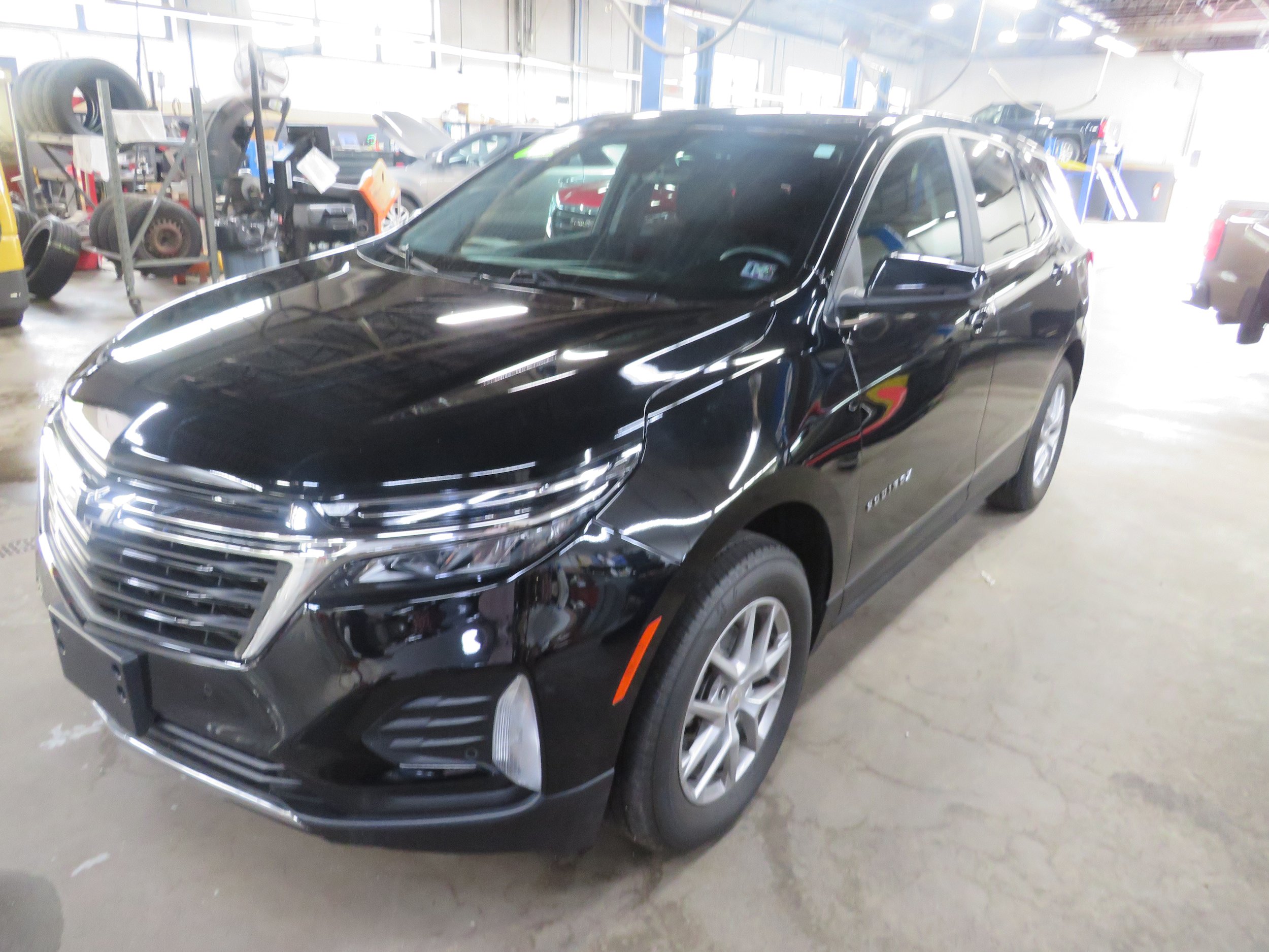 Used 2022 Chevrolet Equinox LT AWD/4WD image 3