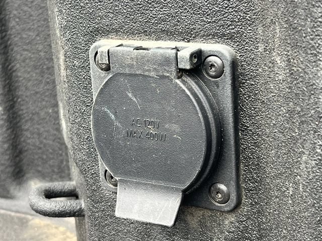 Used 2023 Chevrolet Silverado 1500 LT AWD/4WD image 10
