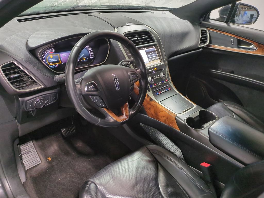 Used 2017 Lincoln MKX Reserve w/ Lincoln MKX Climate Package image 12